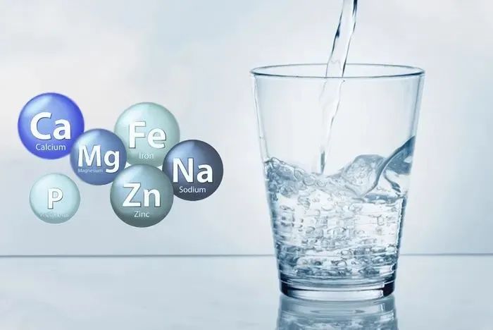 Mineralwasser Mineralwasser