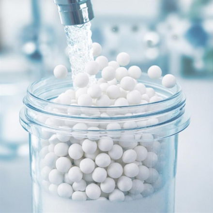 polyphosphate and silicate scale inhibitor